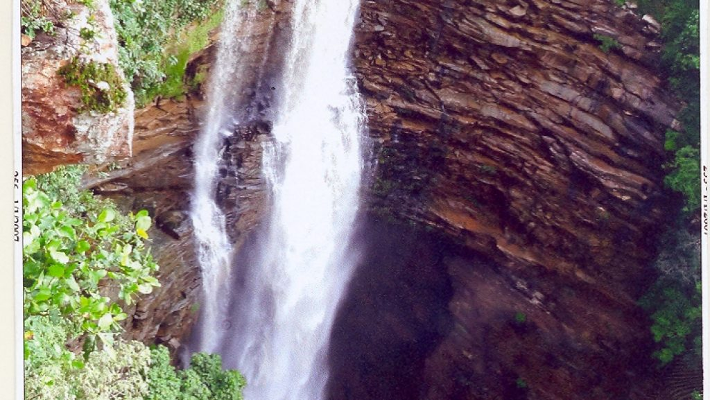 10 Best Waterfalls In Bihar For Nature Lovers Guide 2026 5 Manjhar Kund Waterfall