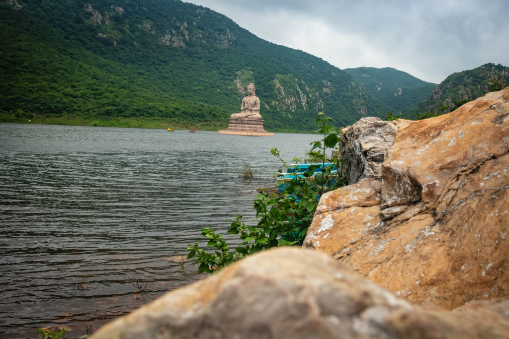 10 Best Picnic Spots in Bihar for Family & Weekend Trips 6 Ghora Katora Lake